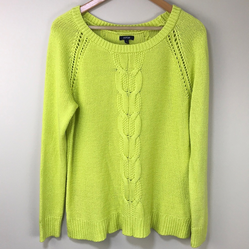 3/$14 APT 9 lime green sweater size XL EUC